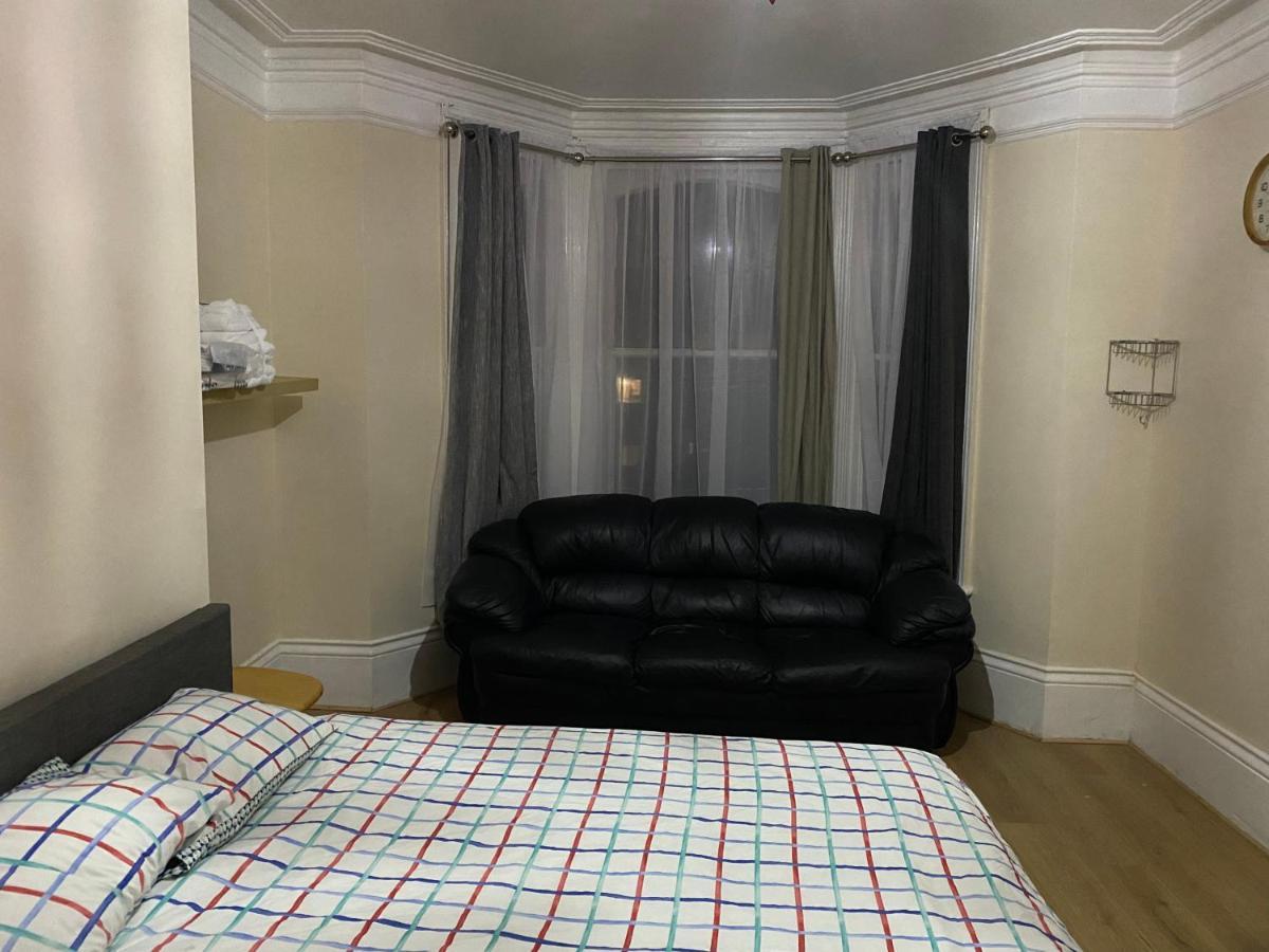 Crystal Hotel London Luaran gambar