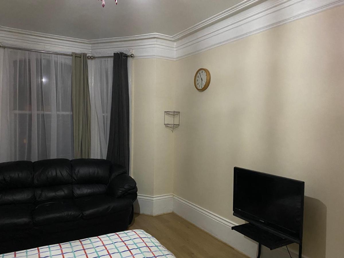 Crystal Hotel London Luaran gambar