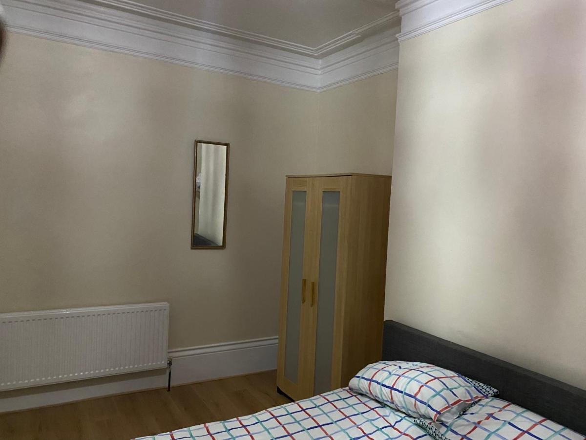 Crystal Hotel London Luaran gambar